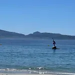 Daire Piso En Primera Linea De La Playa De Silgar